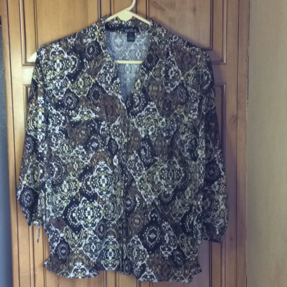 FINAL SALE PRICE Erika LS Button Down Blouse in Large